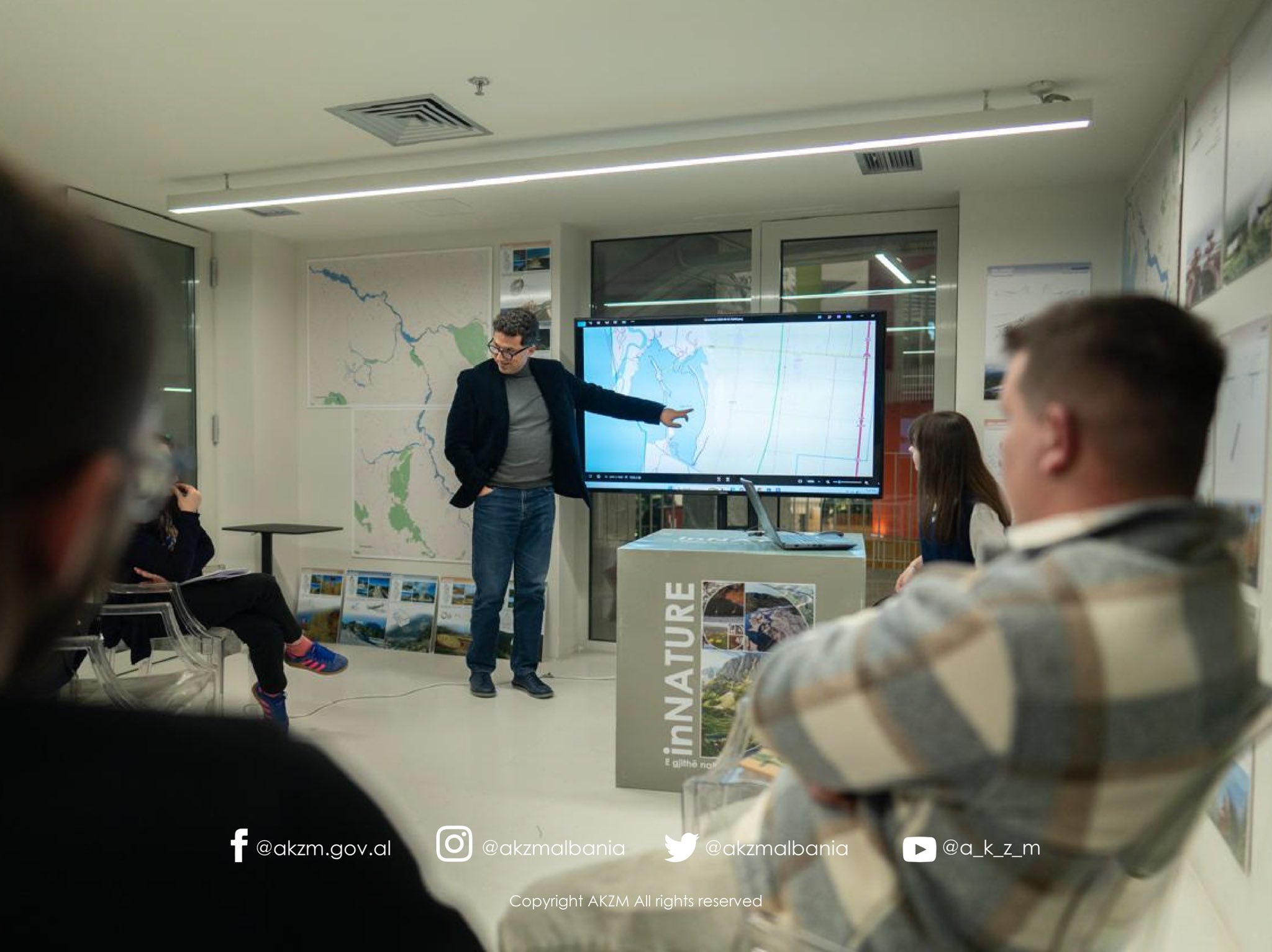 Takim informues mbi Konkursin Kombëtar “Kullat e Vrojtimit – Inteligjenca Natyrale, Artificiale & Kolektive”