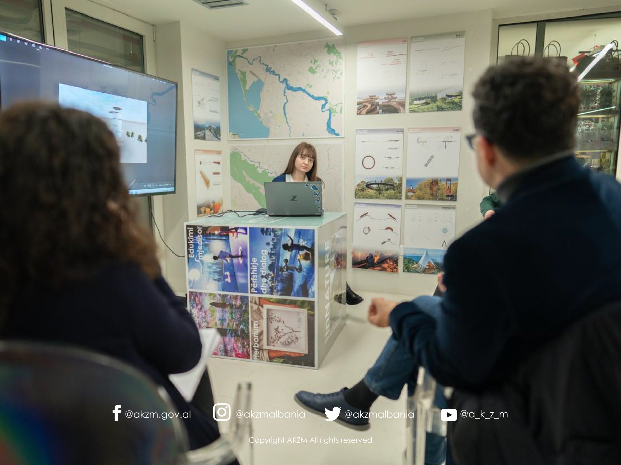 Takim informues mbi Konkursin Kombëtar “Kullat e Vrojtimit – Inteligjenca Natyrale, Artificiale & Kolektive”