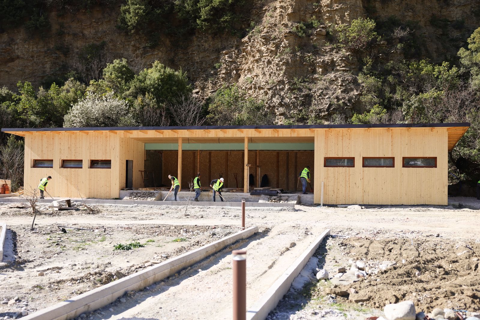 Përmirësimi i infrastrukturës turistike në Ujërat Termale të Bënjës