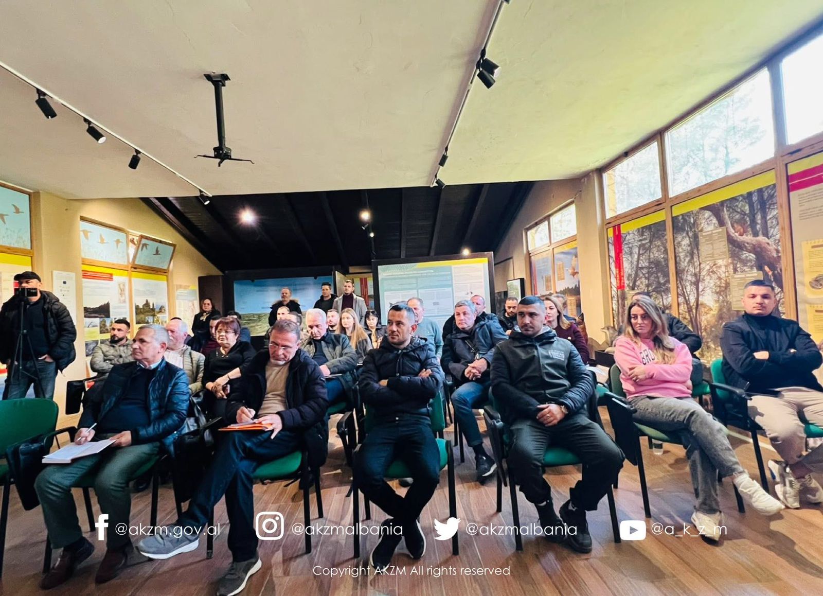 Mbahet Konsultimi Publik mbi Parkun Kombëtar “Divjakë-Karavasta”