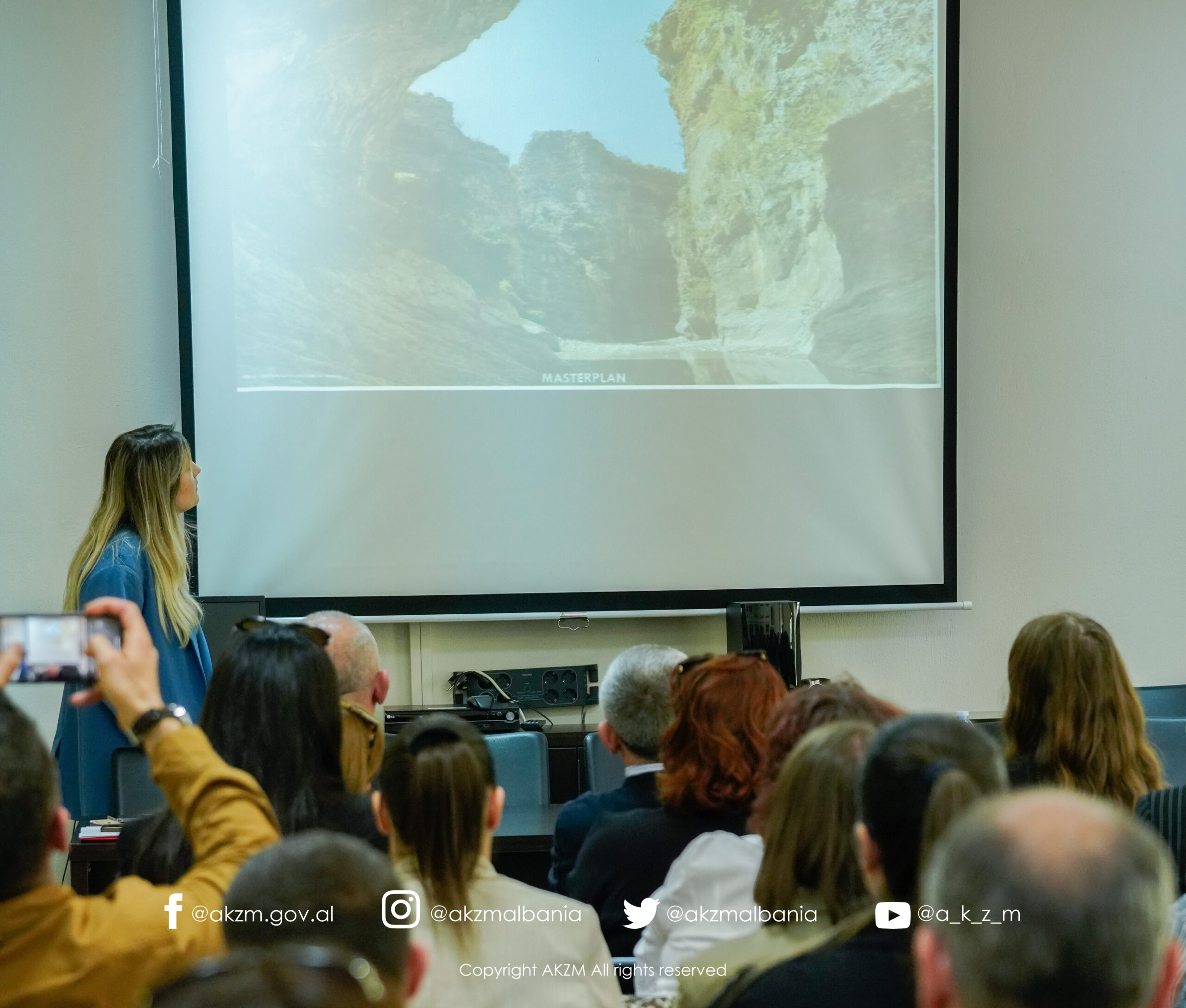 Konsultime Publike mbi “Hartimin e Planit të Menaxhimit për Monumentin Natyror Ujërat Termale të Bënjës” dhe Projektin “Bënja, destinacion ndërkombëtar turistik”