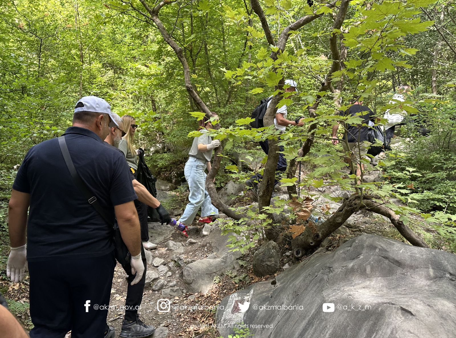 Nisma ‘Male të Pastra’, një aksion pastrimi i ndërmarrë në të gjithë Shqipërinë