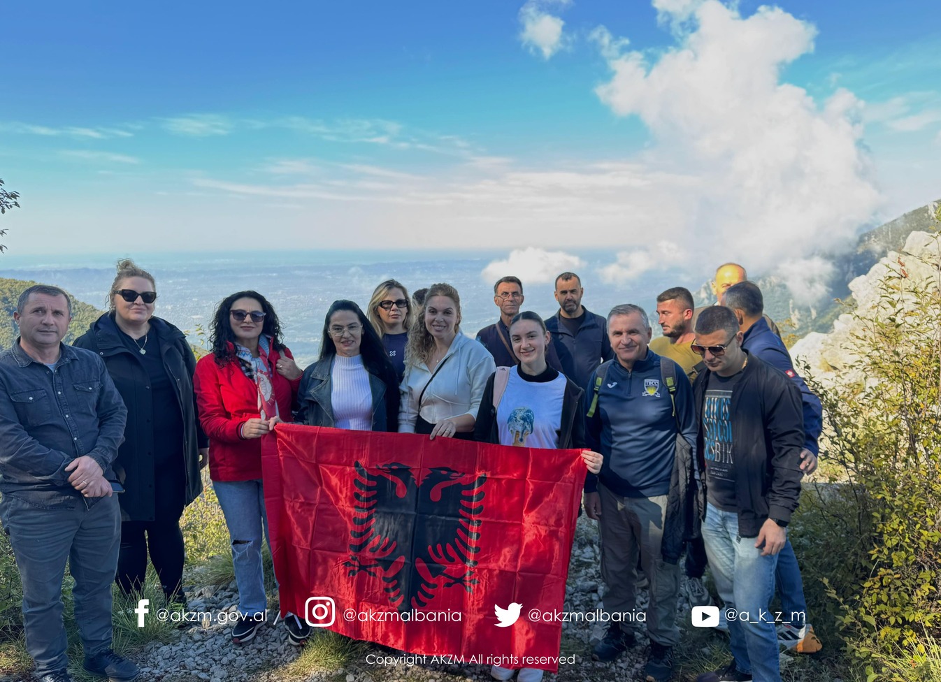 Kremtohet “Dita Ndërkombëtare e Ecjes në Natyrë” në 12-të shtigje natyrore